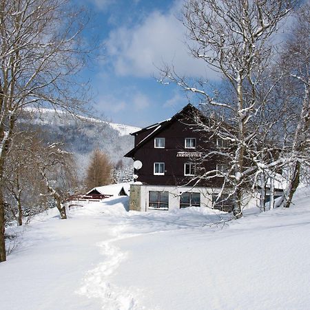 Hotel Hromovka Špindlerŭv Mlýn Luaran gambar