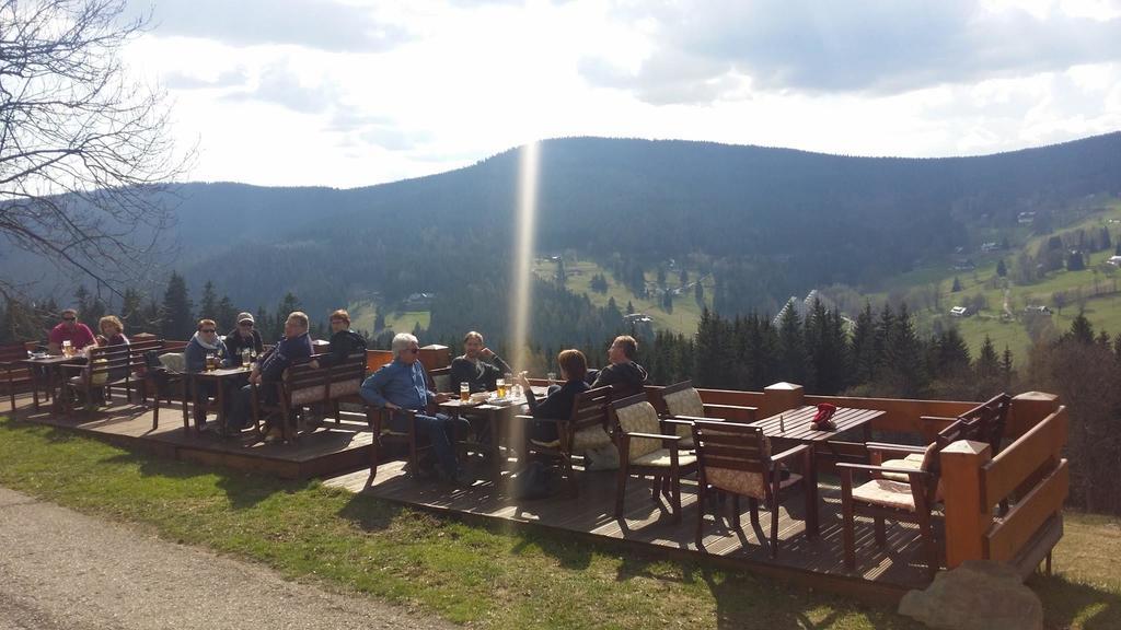 Hotel Hromovka Špindlerŭv Mlýn Luaran gambar